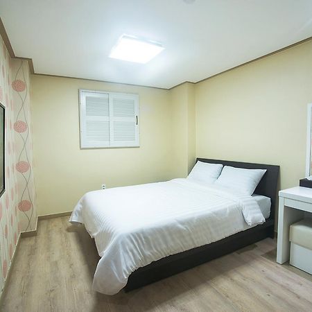 Orange Tree Hotel Jeju Esterno foto