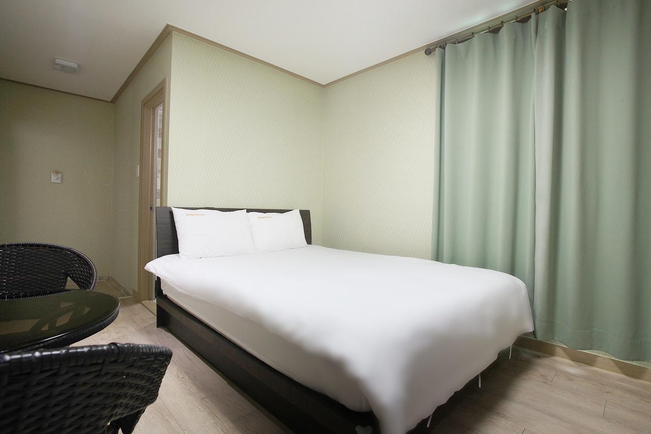 Orange Tree Hotel Jeju Esterno foto