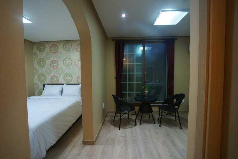 Orange Tree Hotel Jeju Esterno foto