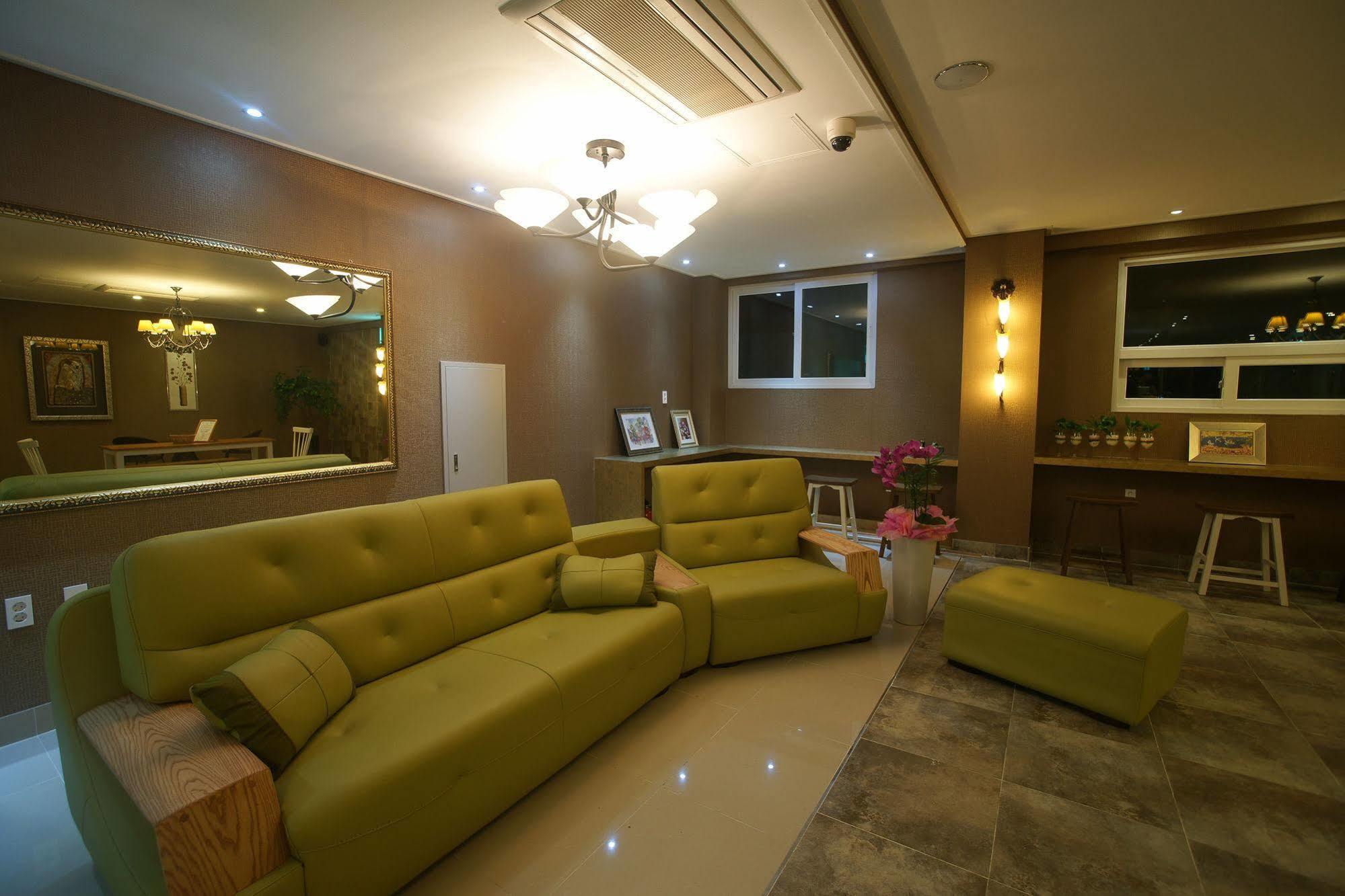 Orange Tree Hotel Jeju Esterno foto